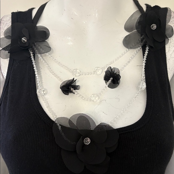 Charlotte Russe Tops - Vintage Y2K Charlotte Russe Black Ribbed Tank w Attached Crystal Flower Necklace